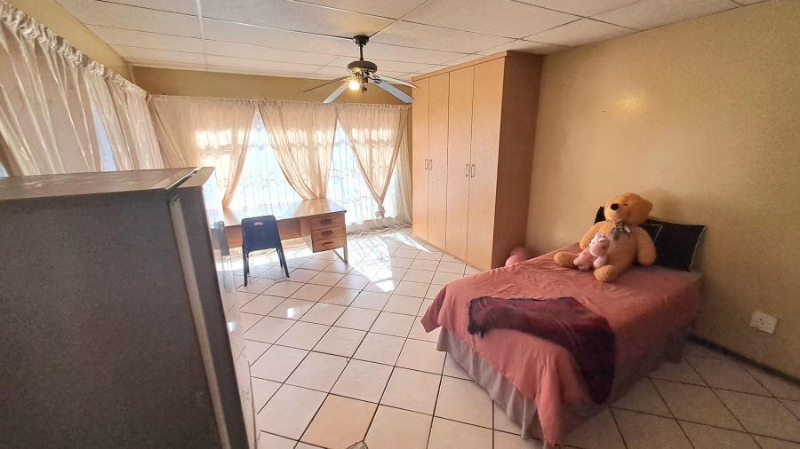 9 Bedroom Property for Sale in Universitas Free State